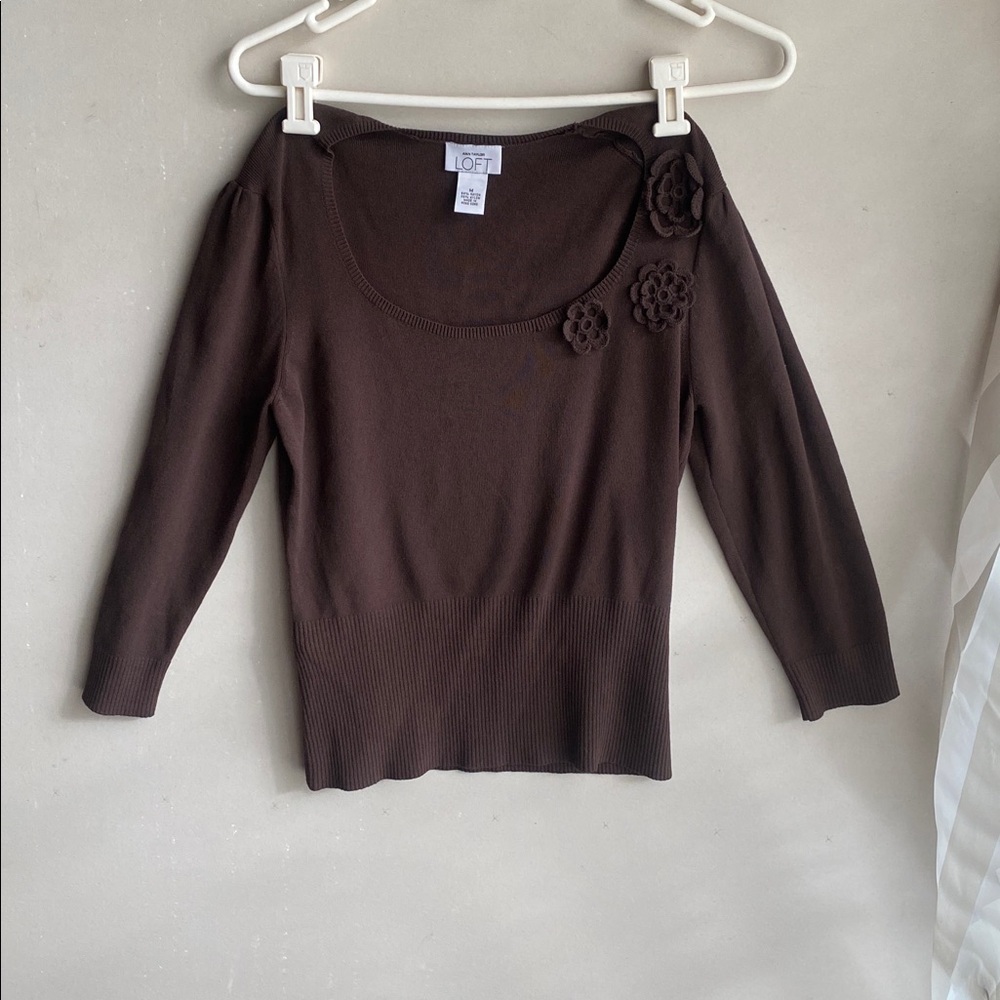 ❤️LOFT Chocolate Knit Top with Floral Details